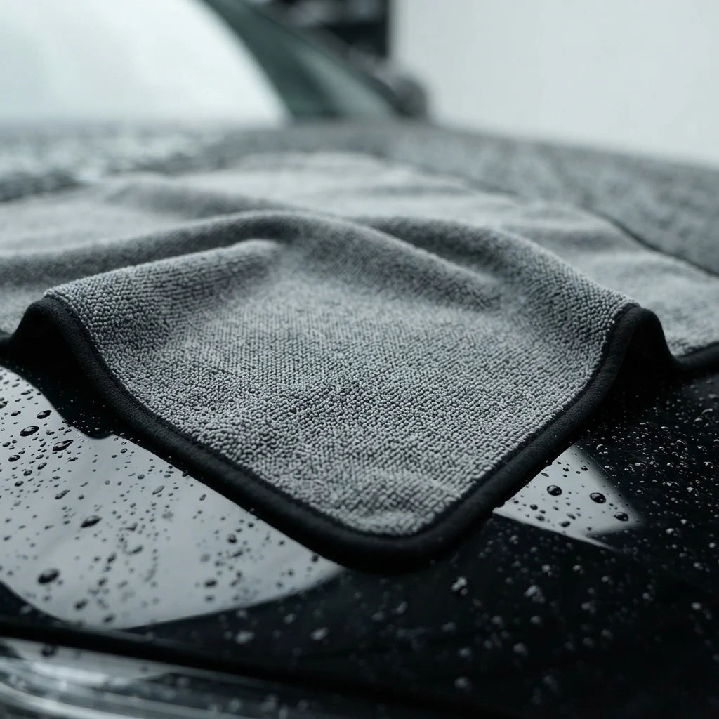 Premium Microfiber Car Drying Towel – Ultra Absorbent & Double-Sided